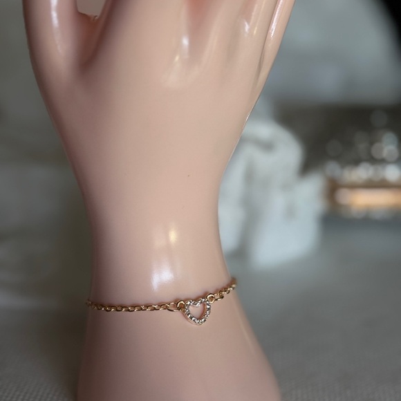 NEW | 14K Gold Plated Heart Bracelet with CZ 💎 - Picture 3 of 3